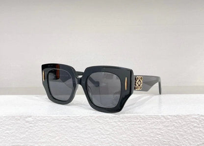 LOEWE Screen Women&
