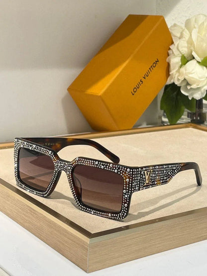 Louis Vuitton Z2396E Runway LV Clash Pearls &amp; Strass Sunglasses✨