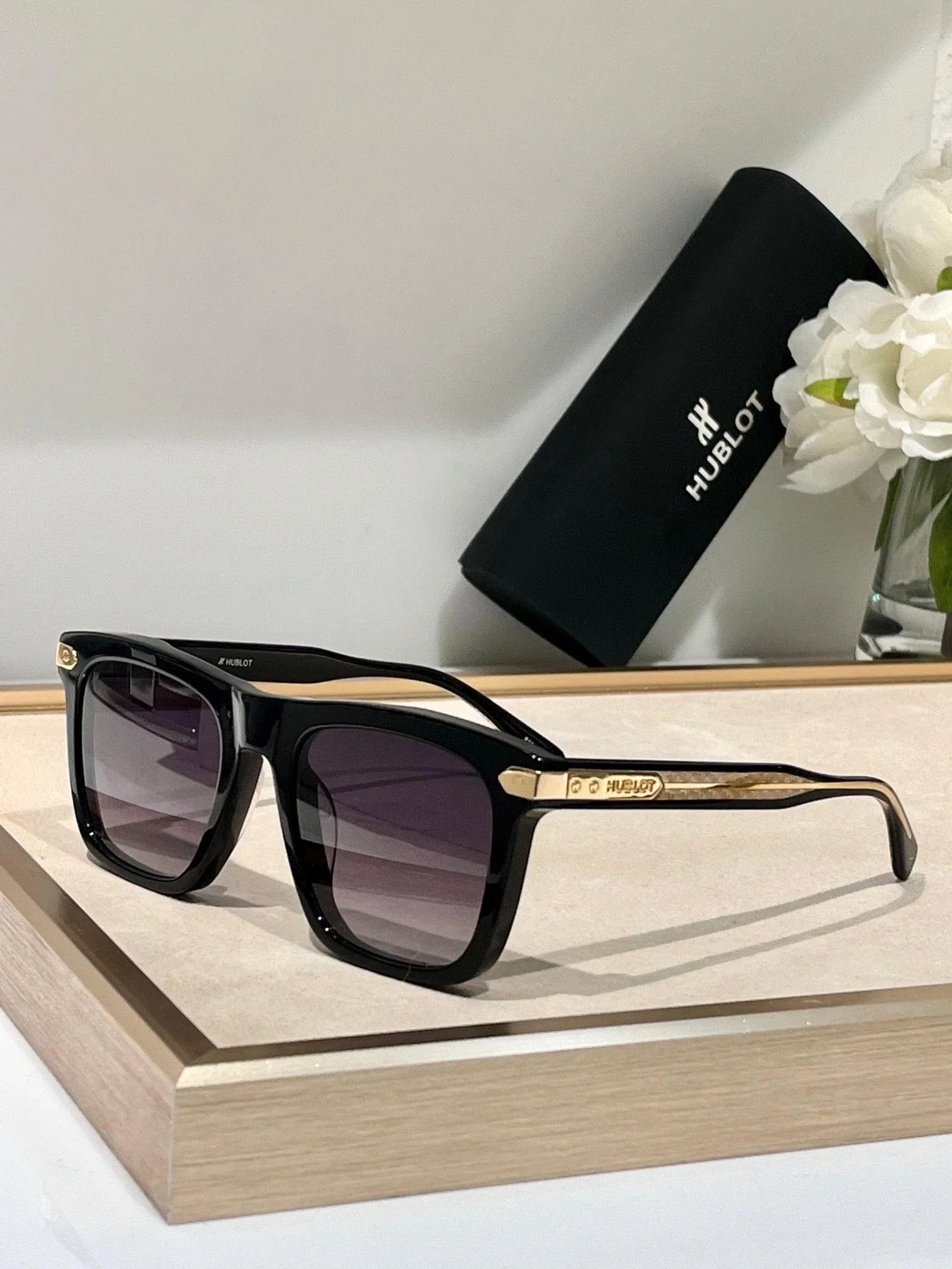 HUBLOT H062 Light Mirror Zeiss Lenses🔱
