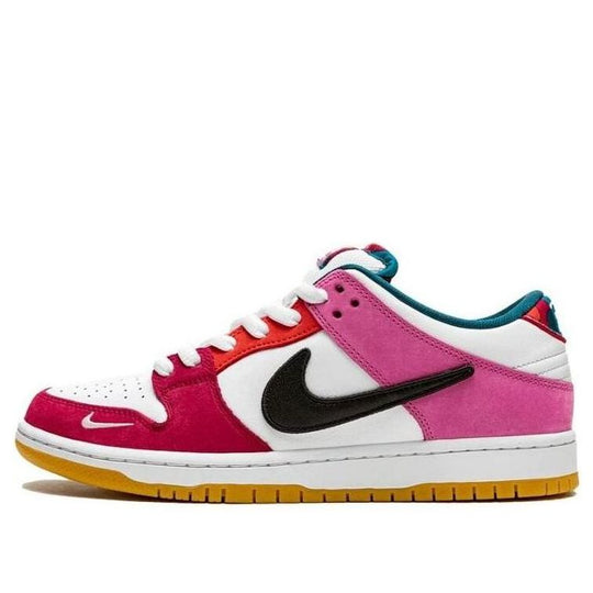 Nike SB Dunk Low Pro x Parra ‘Friends &amp; Family’