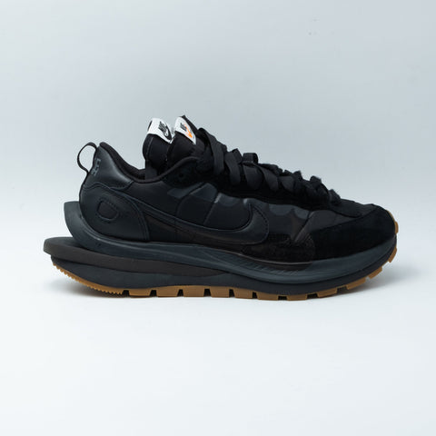 Nike Vaporwaffle sacai Black Gum
