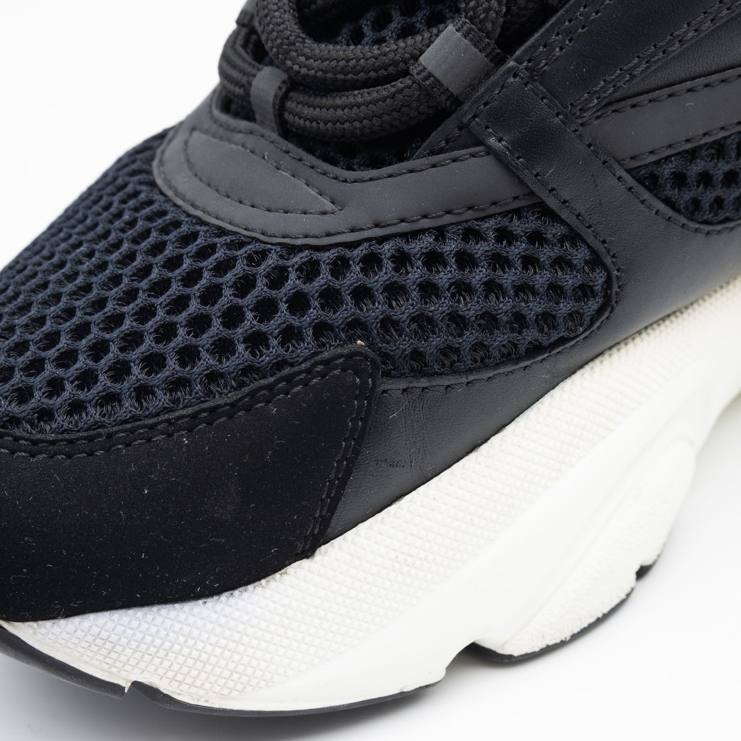 Dior B22 Black/White
