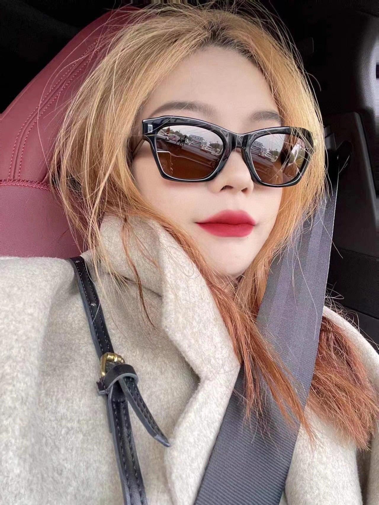 CELINE Rectangular Cat Eye Sunglasses CL40058I Black Women's Sunglasses ✨