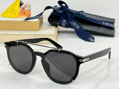 DIOR HOMME Dior BlackSuit RI DM 40010I Sunglasses ✨