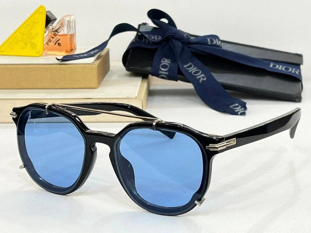 DIOR HOMME Dior BlackSuit RI DM 40010I Sunglasses ✨