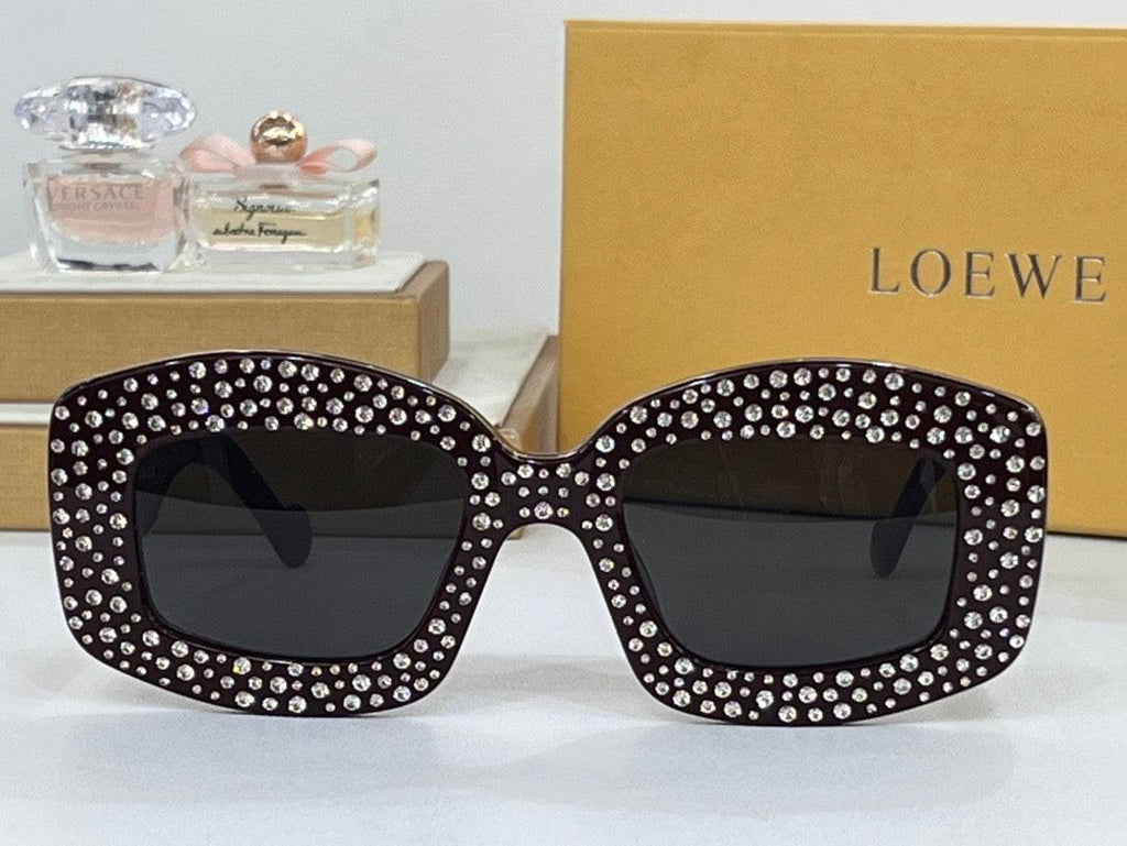 NEW SEASON Loewe Pavé Screen LW 4114 IS 90A Geometric Sunglasses ✨