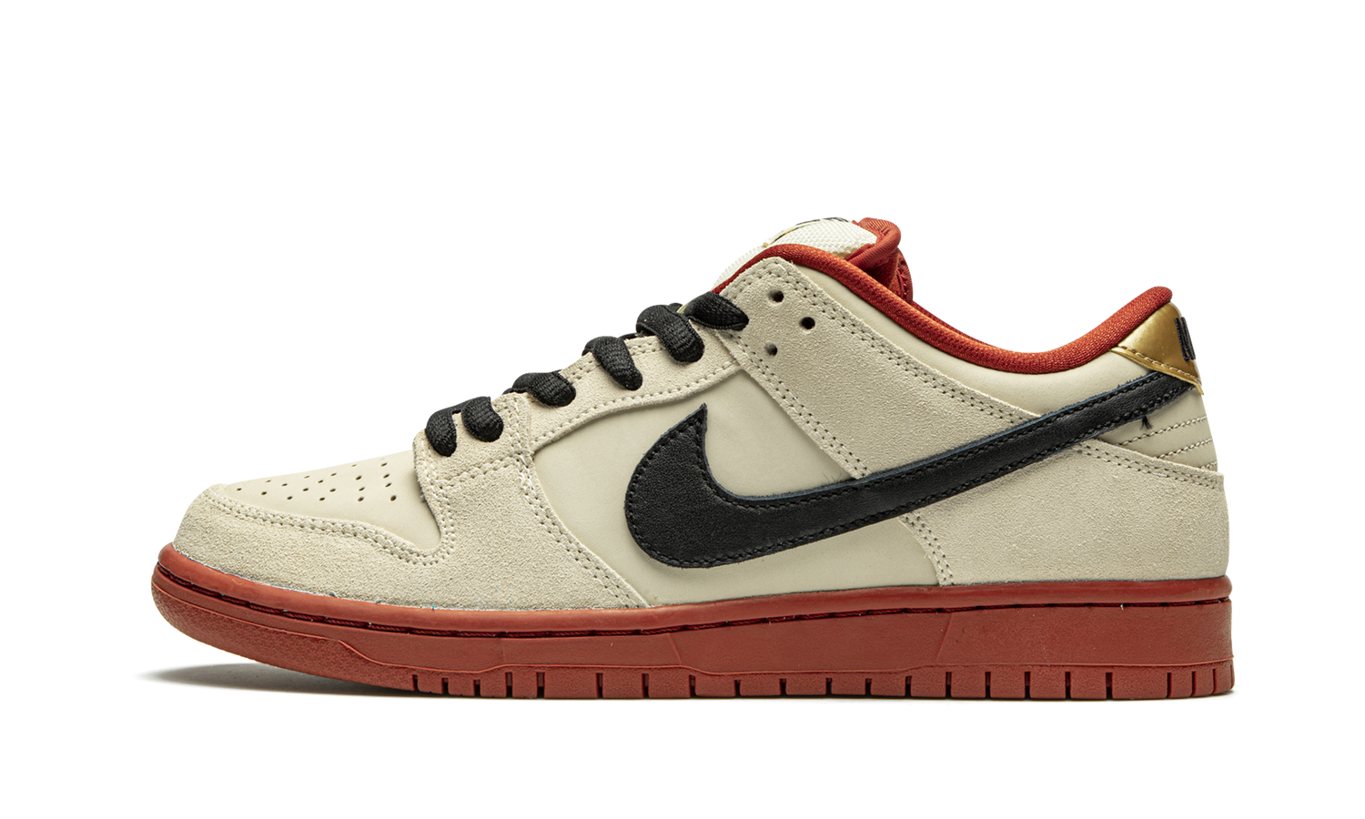 SB Dunk Low Pro "Hennessy" BQ6817 100