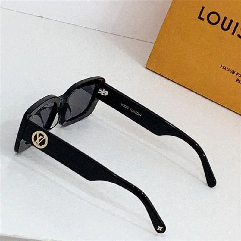 Louis Vuitton  LV Circle Rectangle Sunglasses  Z2421E $ 670.00✨