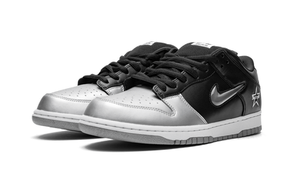 SB Dunk Low OG QS "Supreme - Jewel Swoosh Silver/Black" CK3480 001