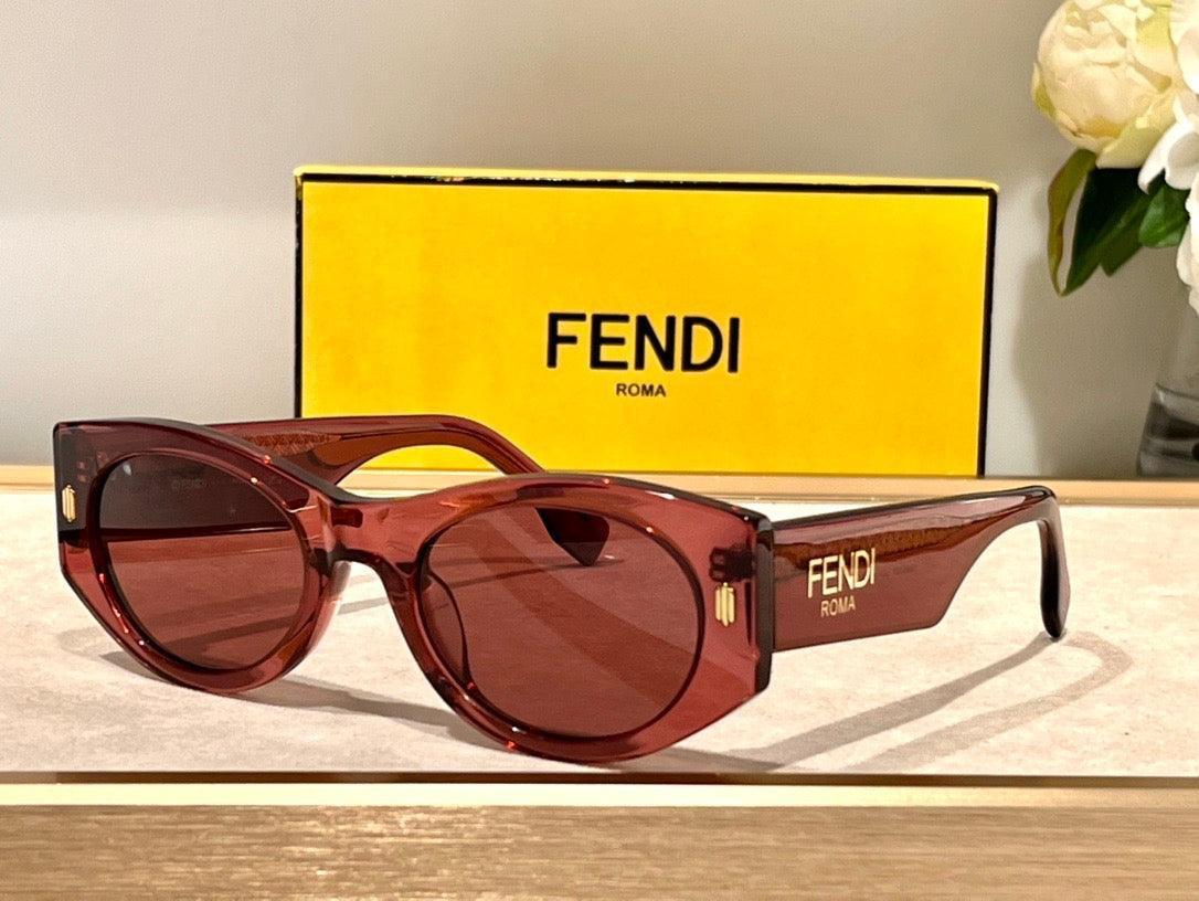 FENDI Roma FE40125 Sunglasses shape Women&