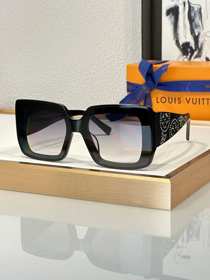 Louis Vuitton Women&