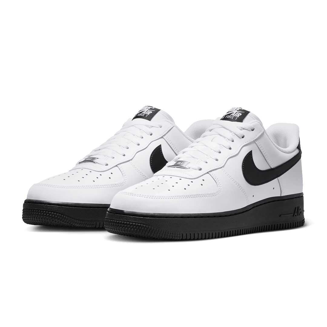 AIR FORCE 1 &