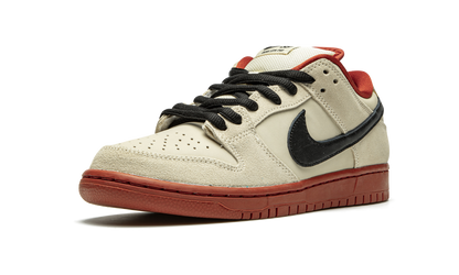 SB Dunk Low Pro "Hennessy" BQ6817 100