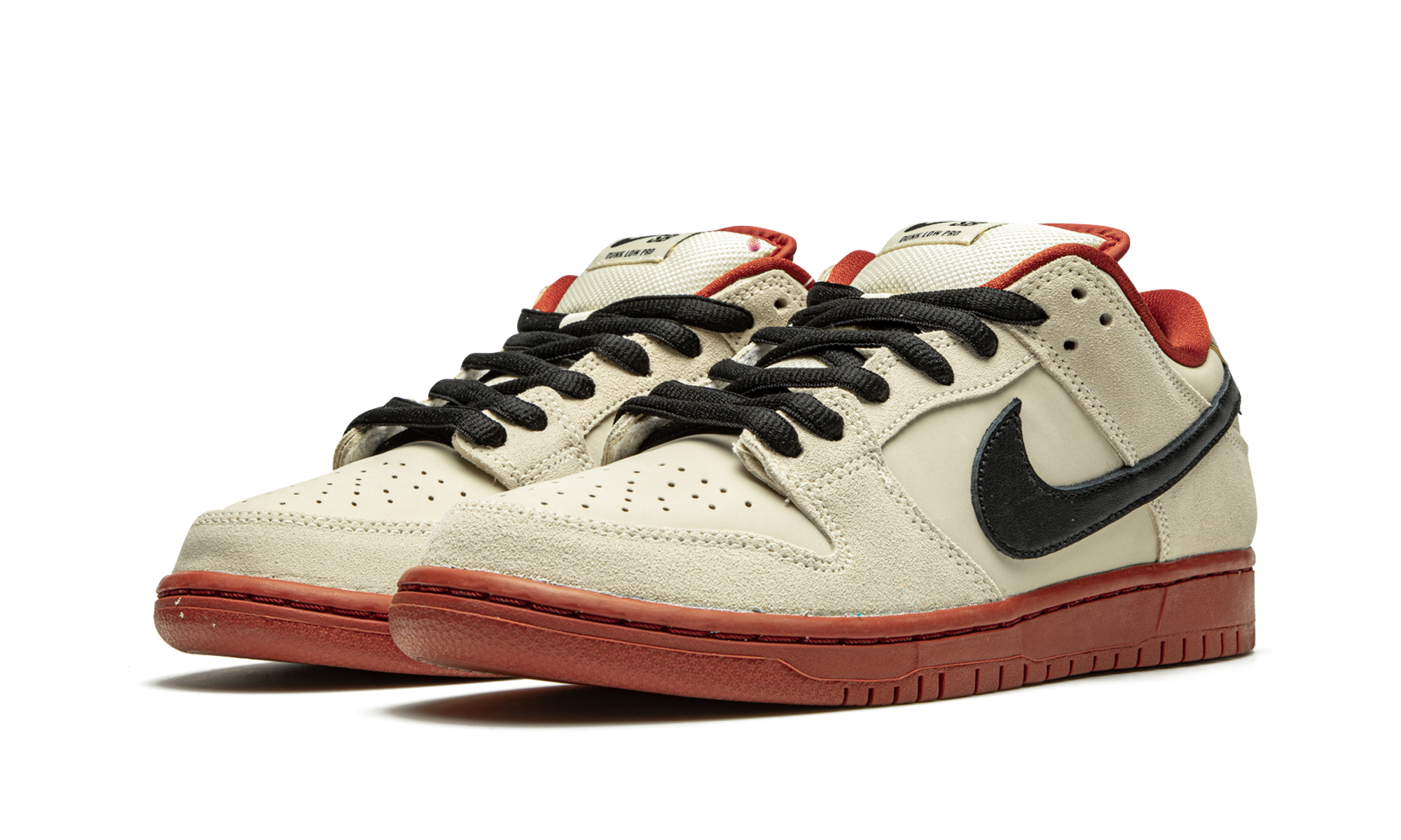 SB Dunk Low Pro "Hennessy" BQ6817 100