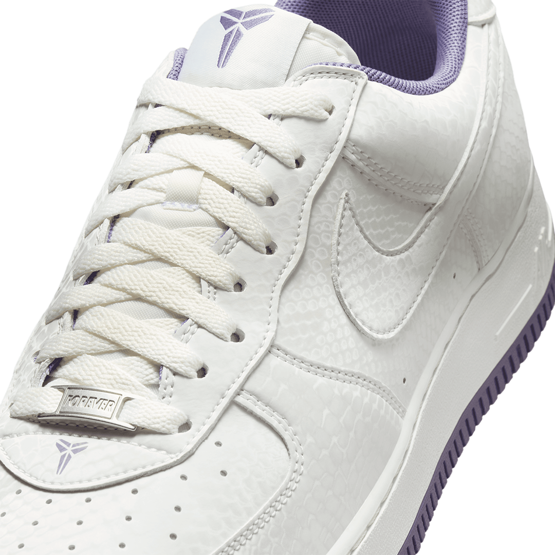 KOBE AIR FORCE 1 LOW SUMMIT WHITE/ DAYBREAK