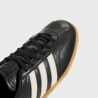 adidas WMNS Gazelle LO PRO - Core Black / Chalk White / Gum