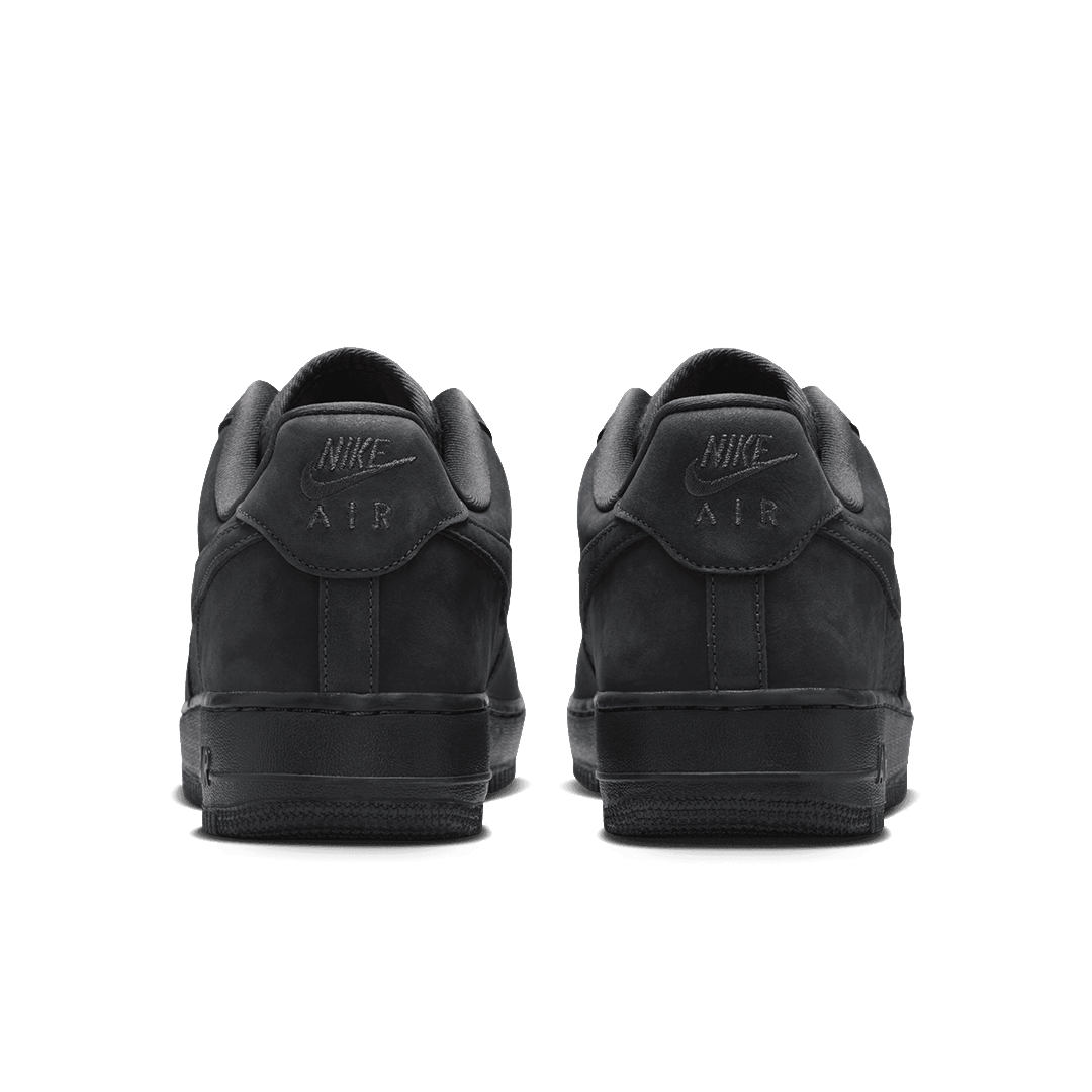 AIR FORCE 1 &
