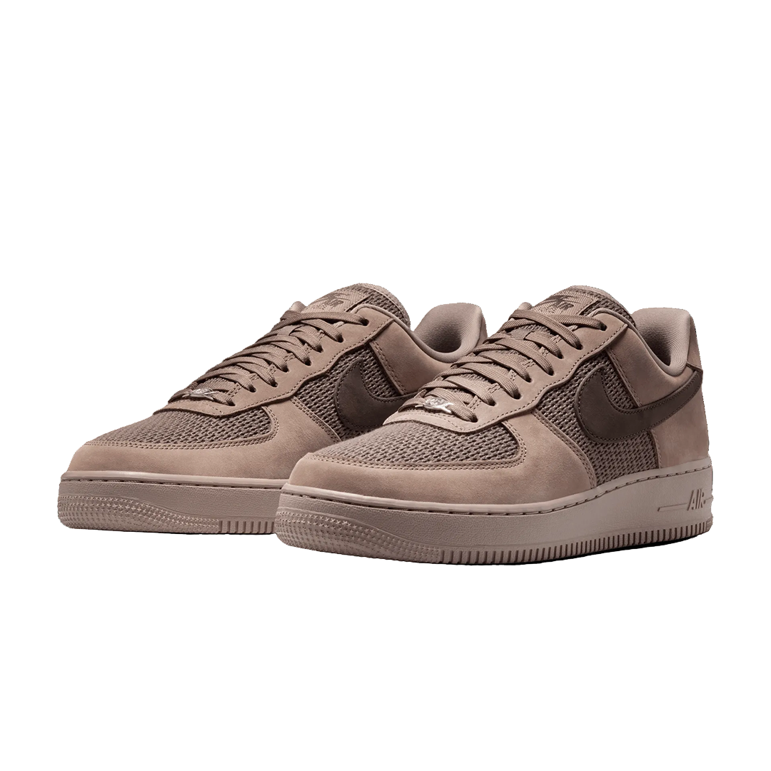 AIR FORCE 1 &