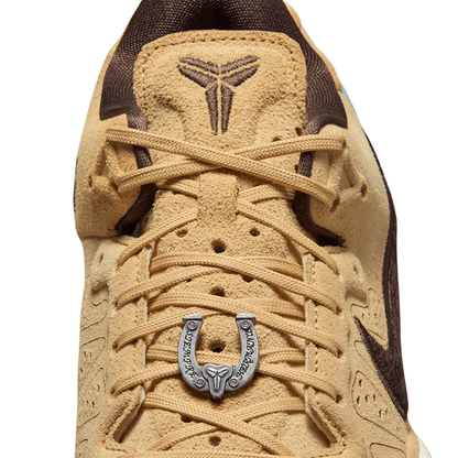 KOBE VIII PROTRO &