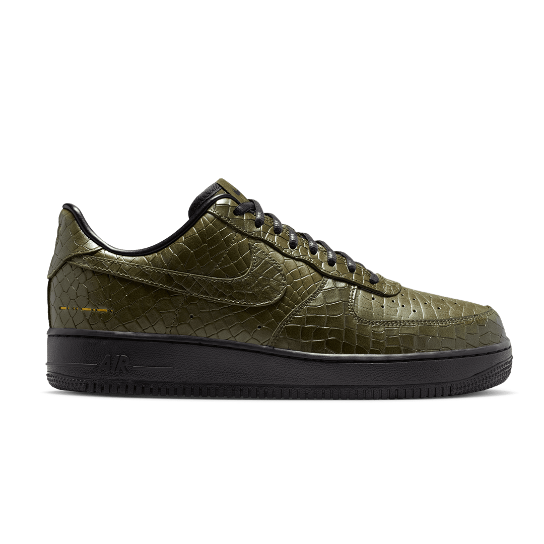 AIR FORCE 1 &