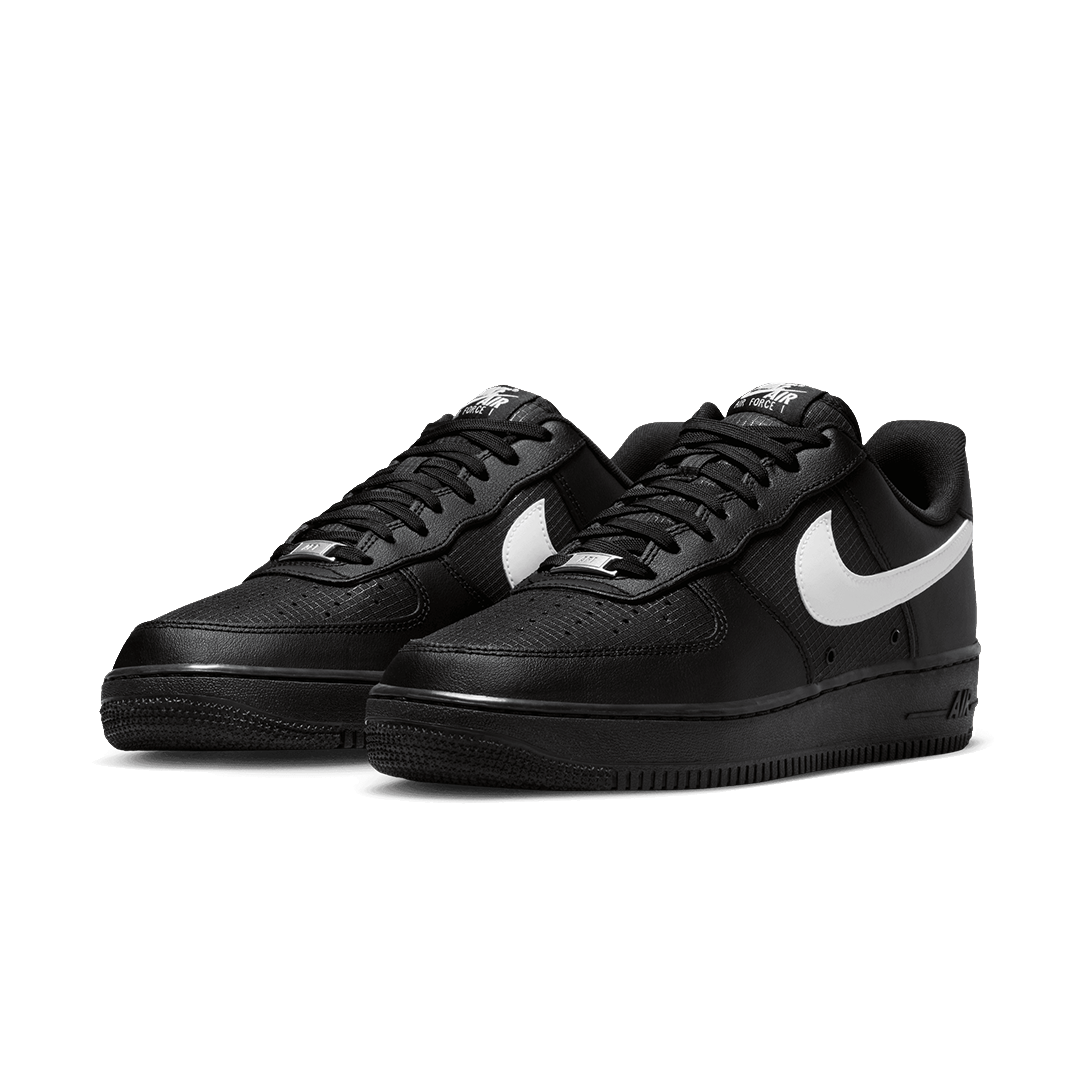 AIR FORCE 1 &