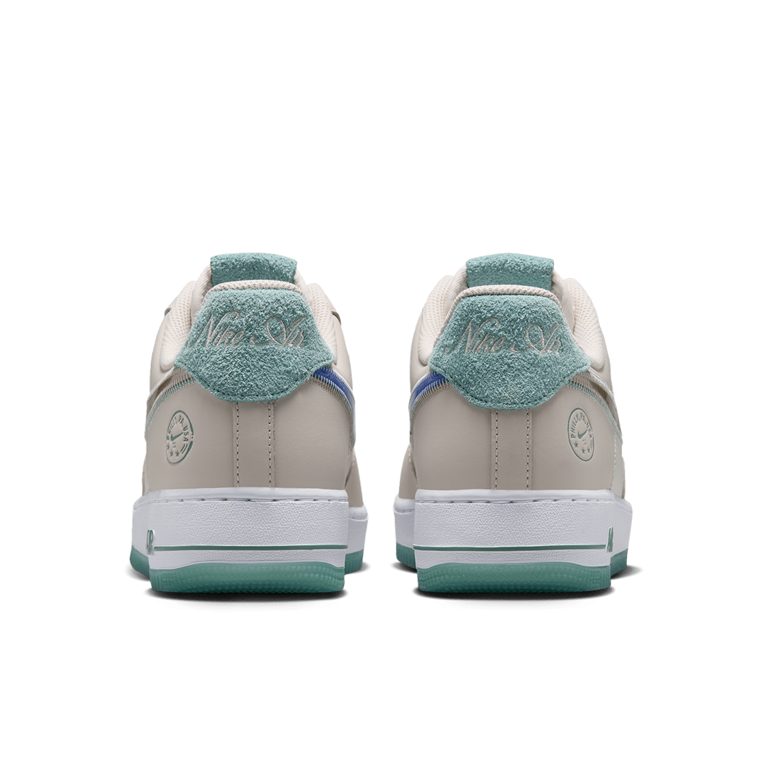 AIR FORCE 1 &