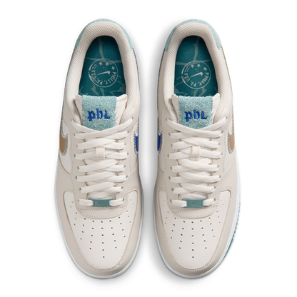 AIR FORCE 1 &