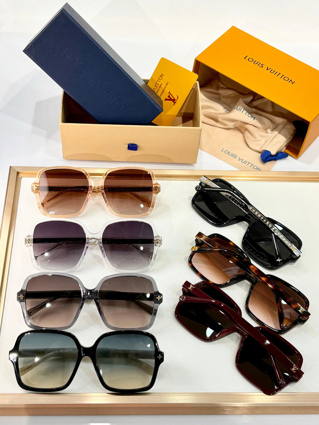 Louis Vuitton Z2917W LV Aura Square Sunglasses   ✨