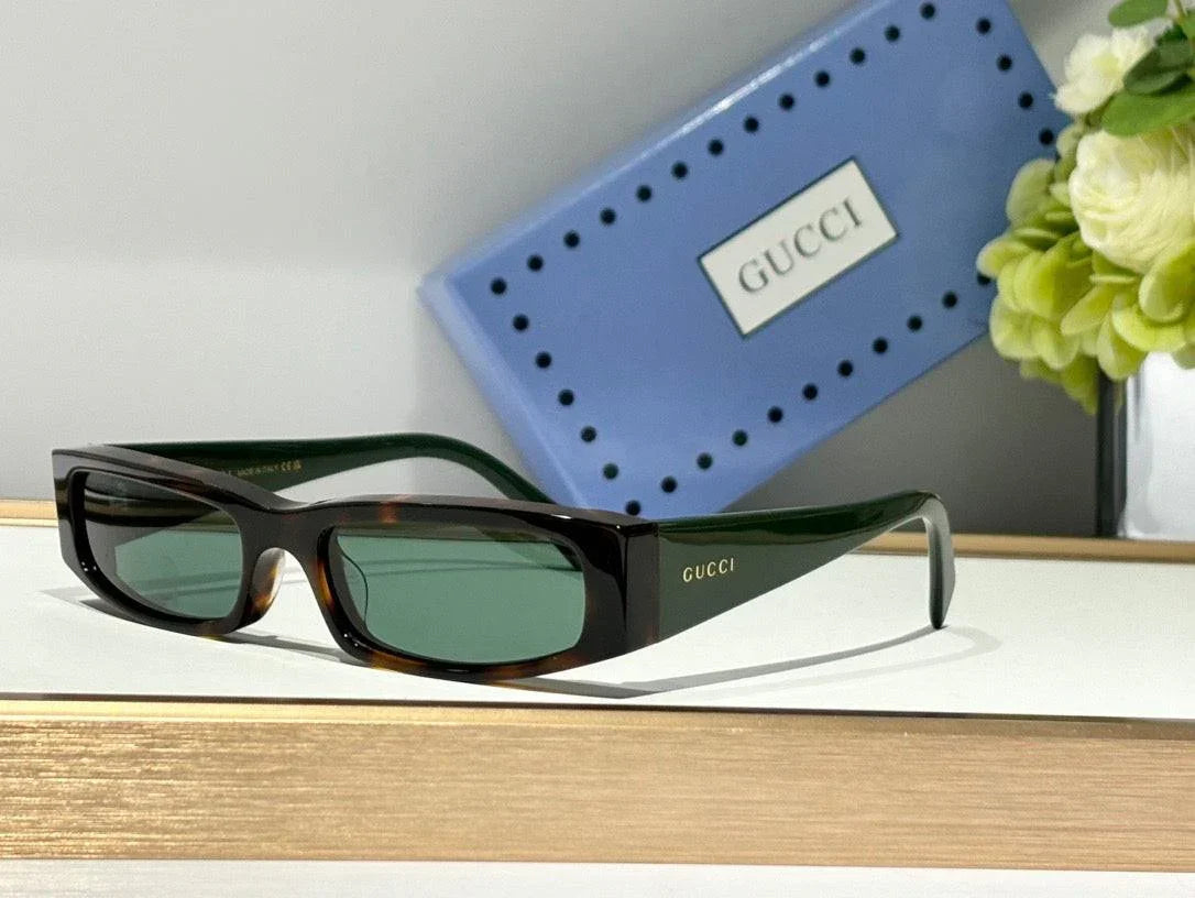 Gucci Cat-Eye Frame GG 1778 Women&