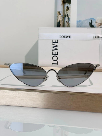 LOEWE Shooting Star Sunglasses  G737LIGX02 ✨