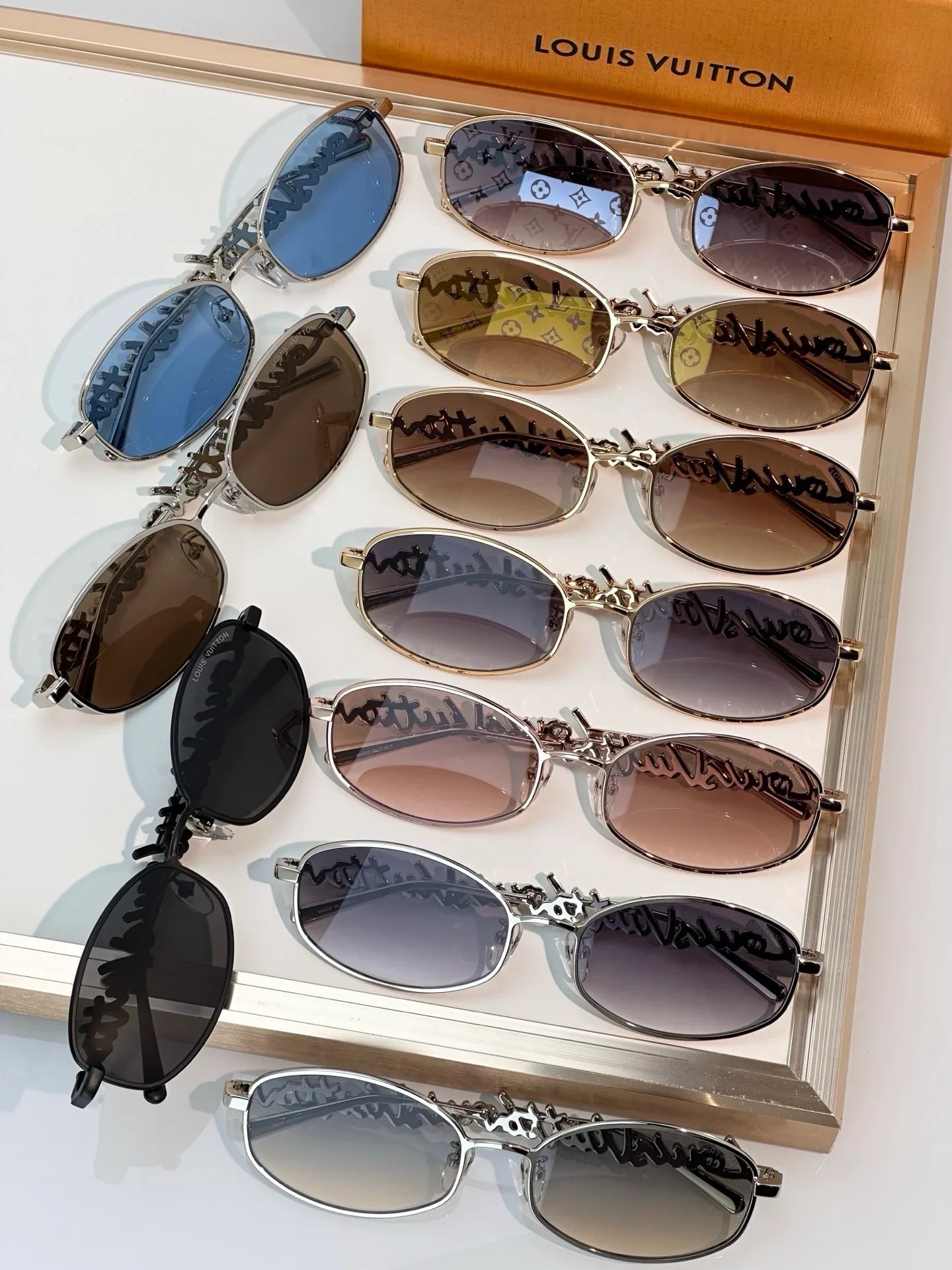 Louis Vuitton Z3171U LV Script Metal Round Sunglasses ✨