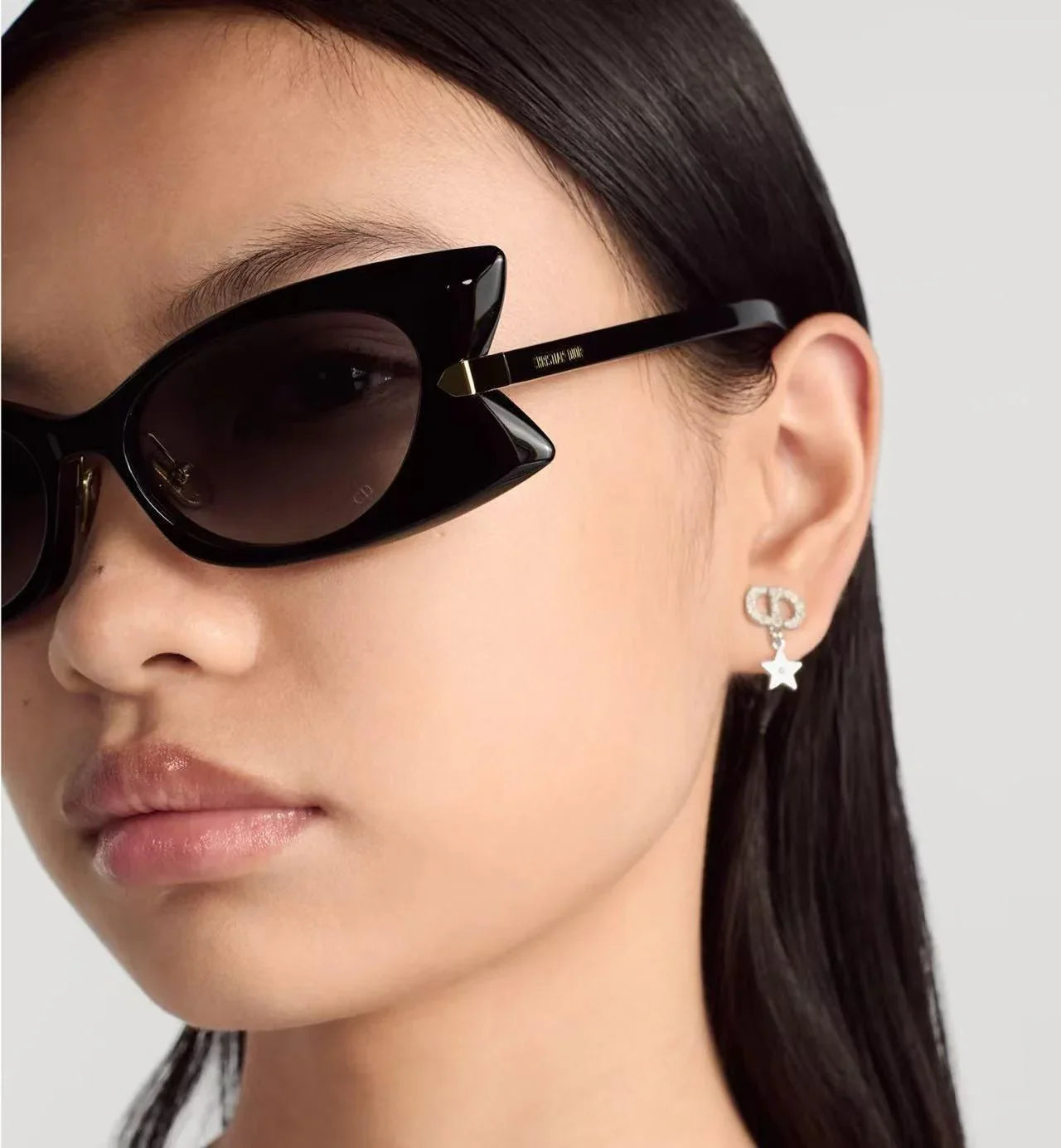 DIOR Dior DiorButterfly S2F Black Rectangular Sunglasses ✨