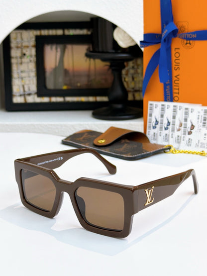 Louis Vuitton Z1579W LV Clash Square Sunglasses ✨