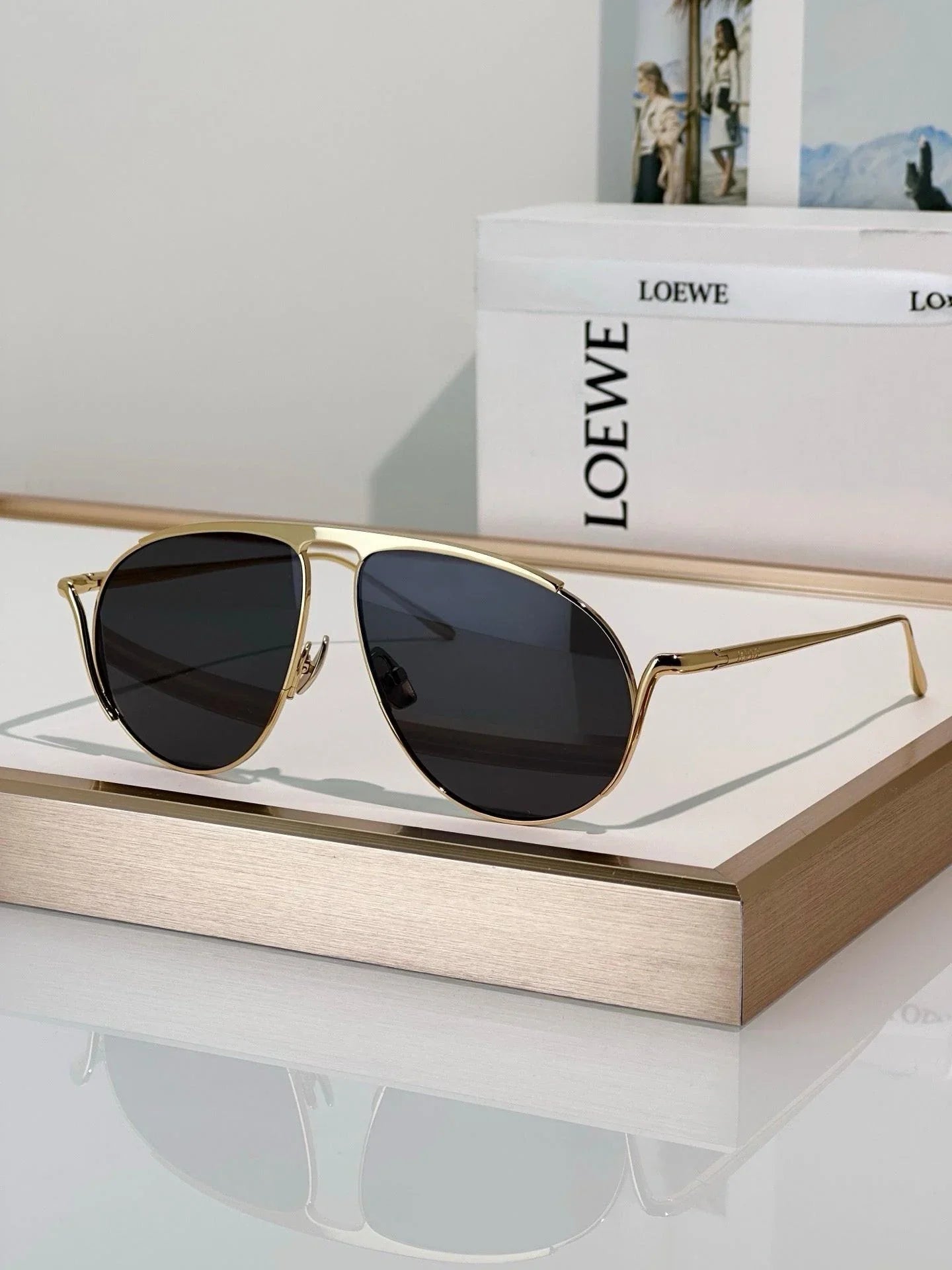LOEWE Aviator-shaped 40180U Hillock  Sunglasses  ✨