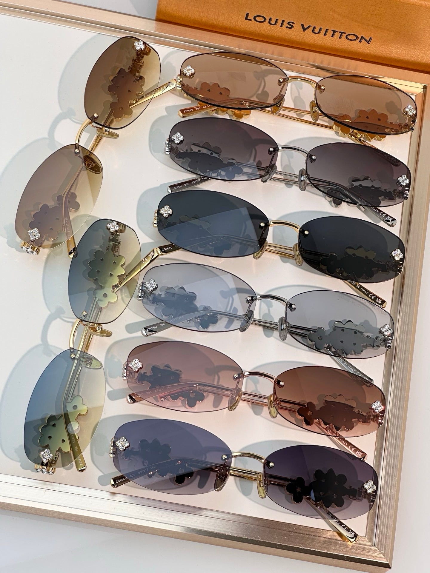 Louis Vuitton Z3186U LV Dazzling Oval Sunglasses  ✨