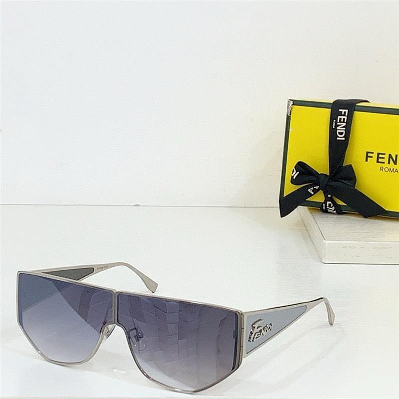 FENDI FE40051U 32A Disco Shield Sunglasses✨