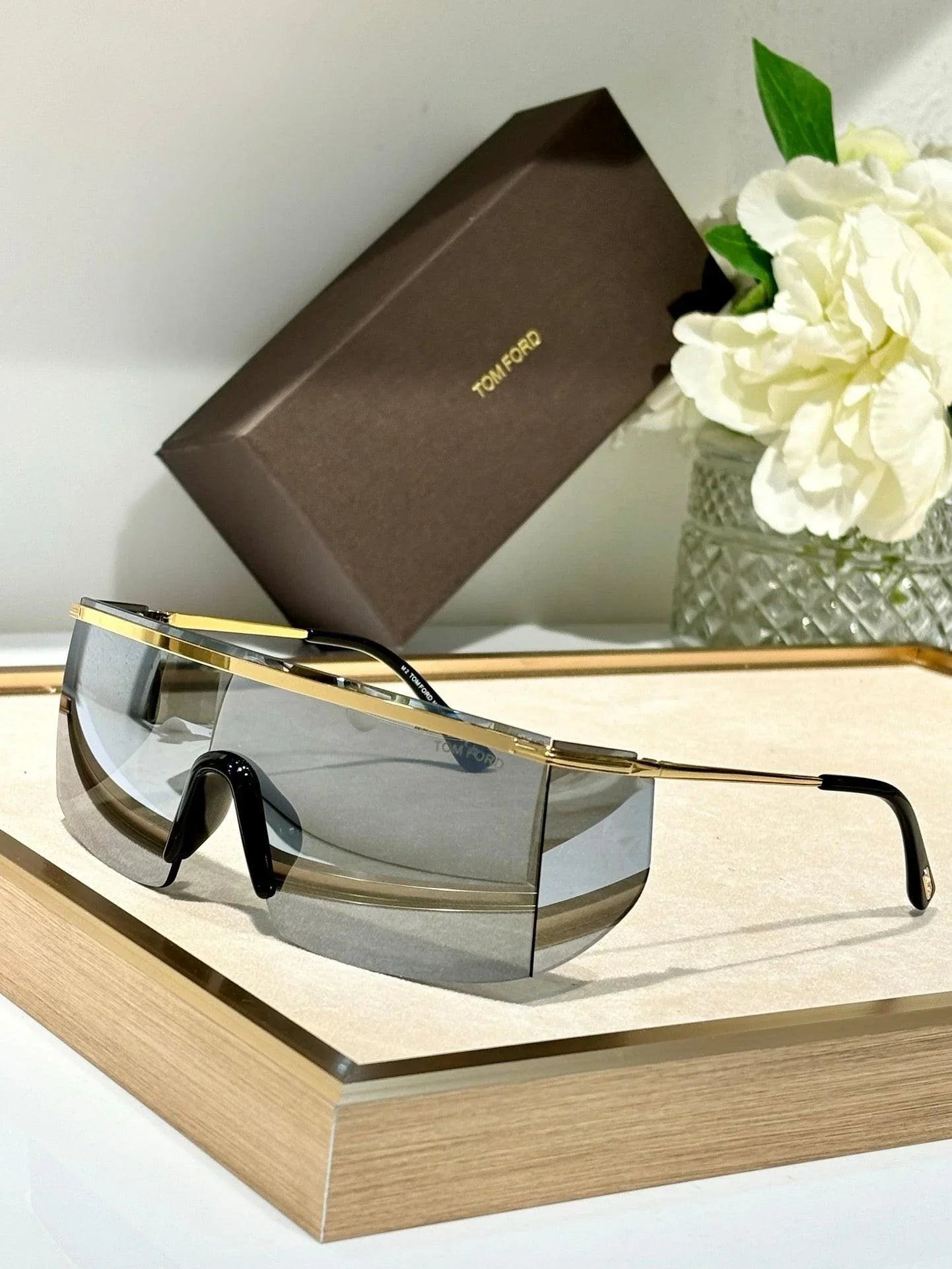 TOM FORD TF0980 30A 00 Unisex Sunglasses ✨