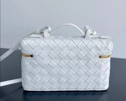 Bottega Veneta Bang Bang Vanity Case in Intrecciato Leathers 💚