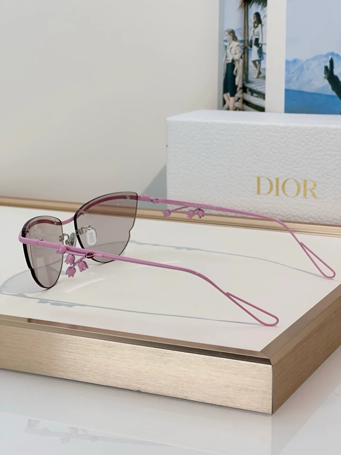 DIOR Lily B1U Butterfly Sunglasses ✨