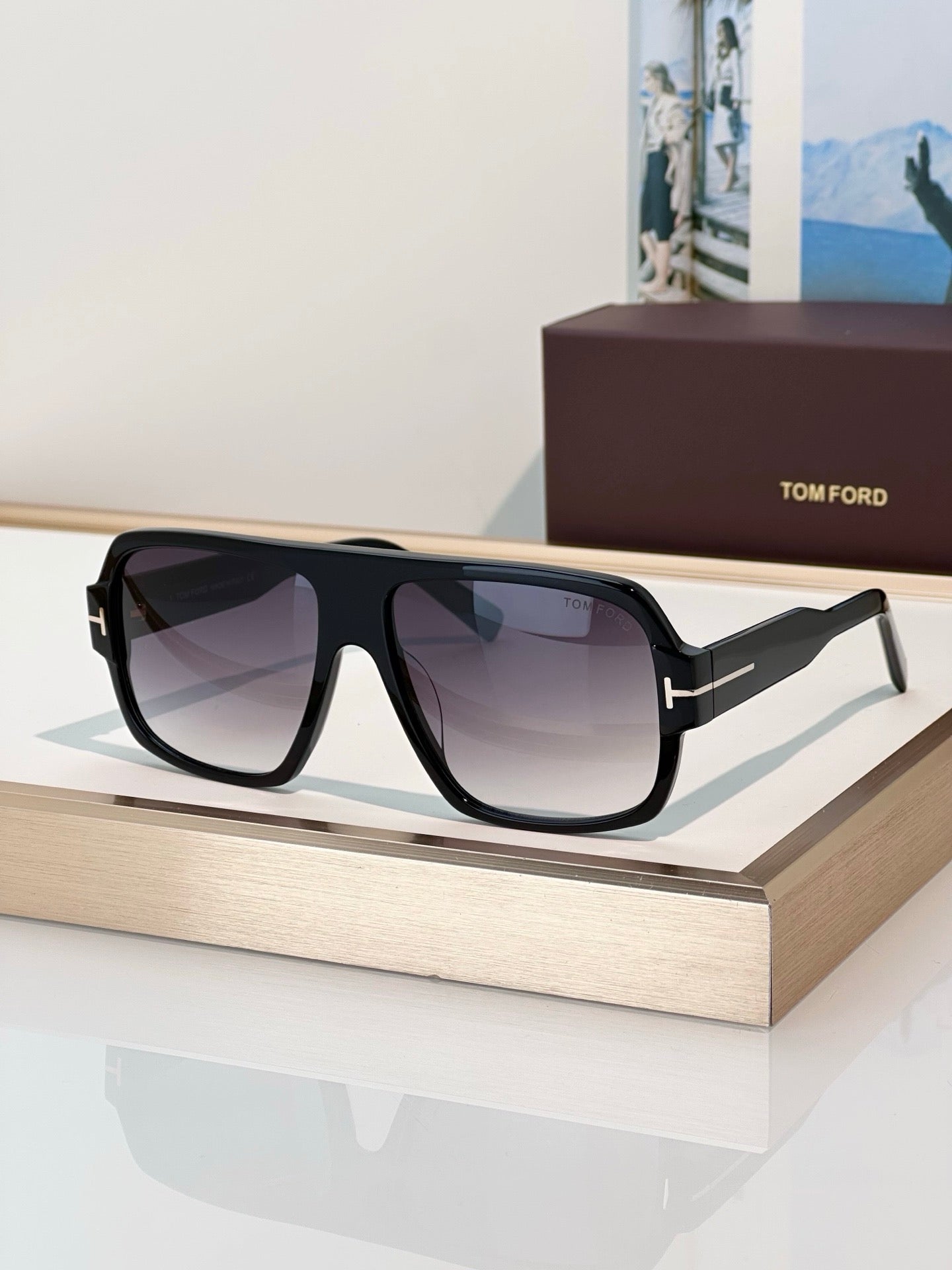TOM FORD Camden TF933 01A Celebs Sunglasses 🔱
