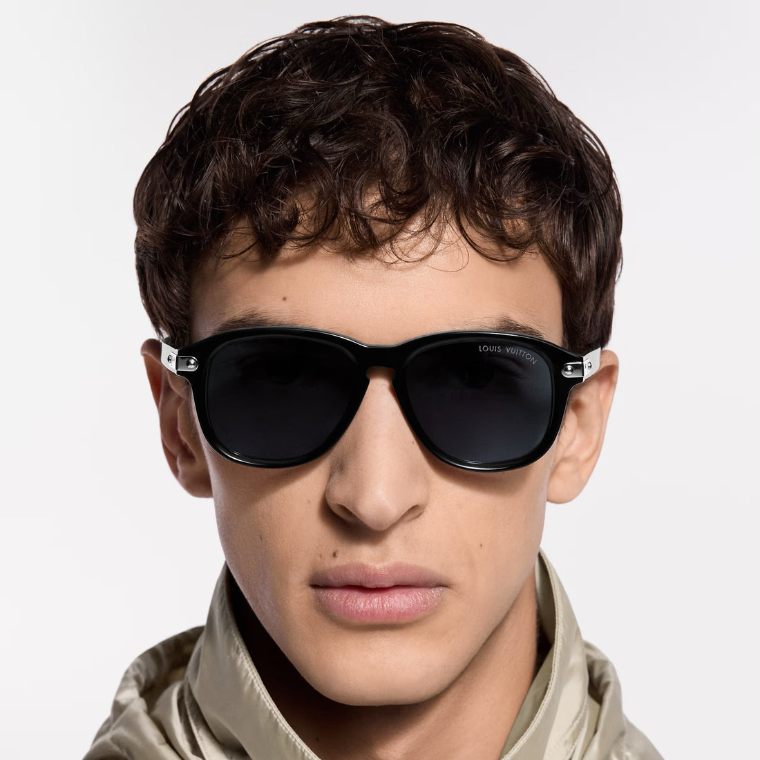 Louis Vuitton Z3075U LV Signature Aviator Sunglasses ✨
