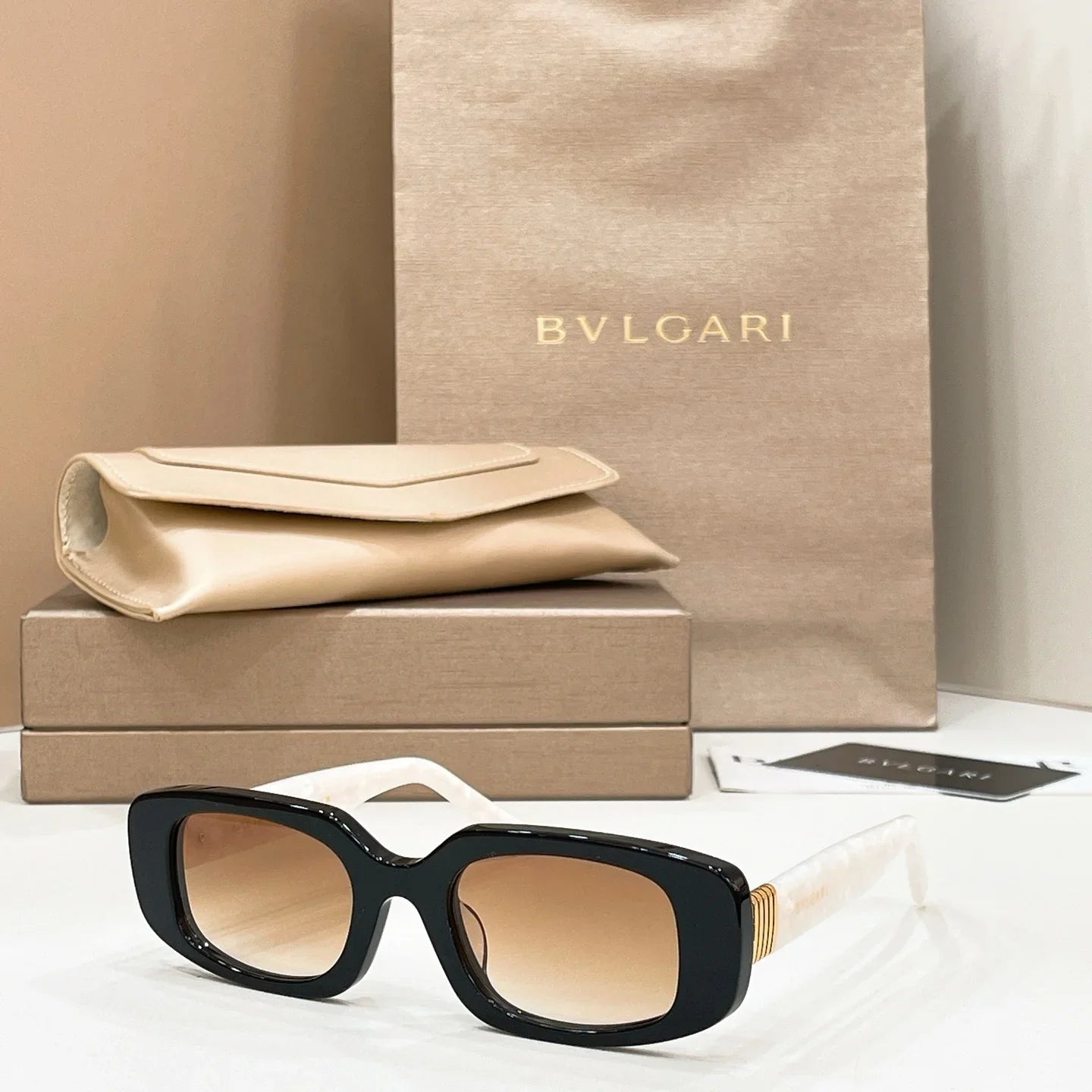 BVLGARI Tubogas BV 40084I Sunglasses ✨
