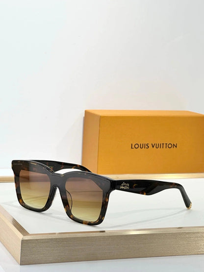 Louis Vuitton Z2970W LV Script Square Sunglasses ✨