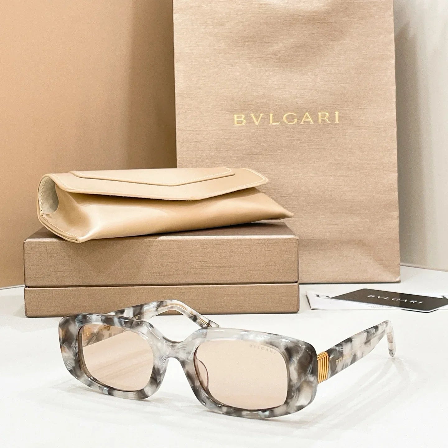 BVLGARI Tubogas BV 40084I Sunglasses ✨