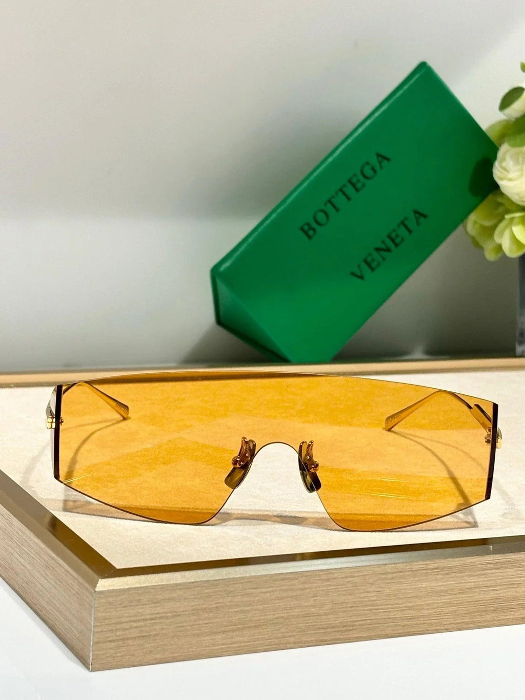 BOTTEGA VENETA BV1299S Unapologetic Sunglasses💚