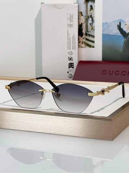 Gucci GG 8012 Cat eye frame Sunglasses &amp;Glasses ✨