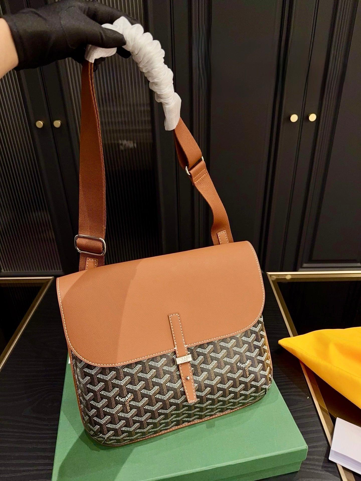 Goyard Coursier Messenger bag  ✨