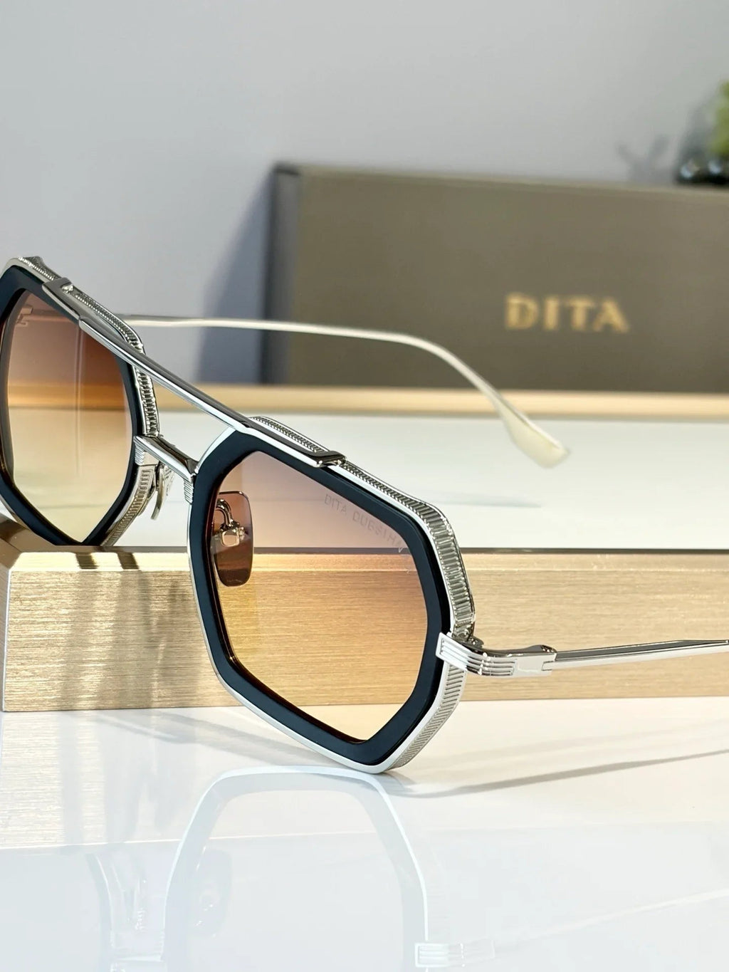 Dita Eyewear  DTS465-A-01 Dubsignal Sunglasses 🔱