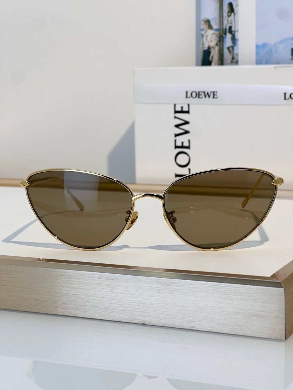 LOEWE  Signature LW 40164U 32E Sunglasses ✨