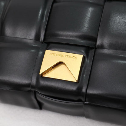 Bottega Veneta Classic size Padded Cassette leather bag 💚